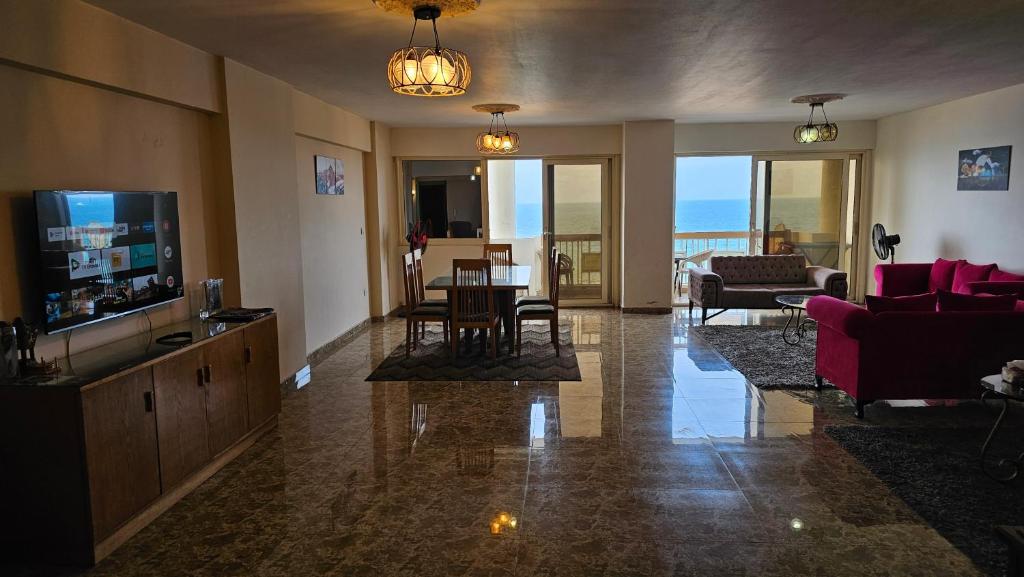 Sea View Heart Apartment (families only) photo 3