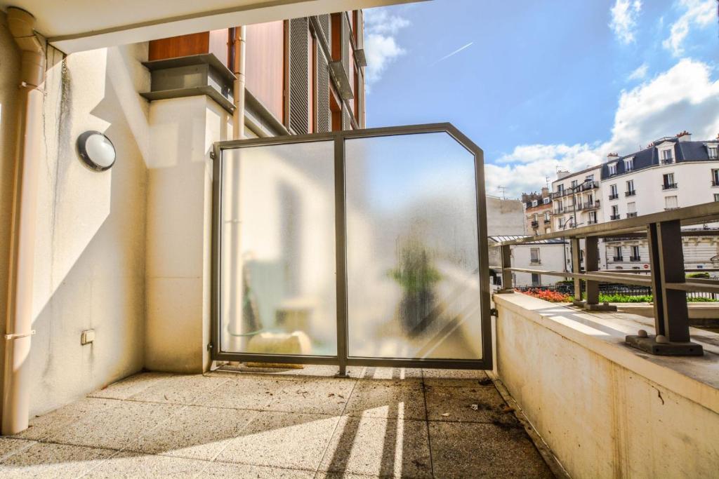 Chambre privée dans bel appartement. photo 4