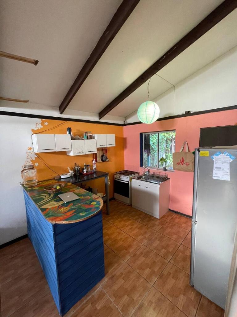 Rapa Nui Surf Camp/ Habitación Matrimonial photo 3