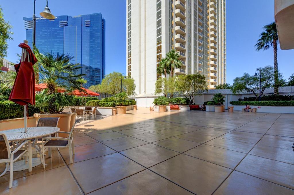 Sin City Suite @ MGM Signature