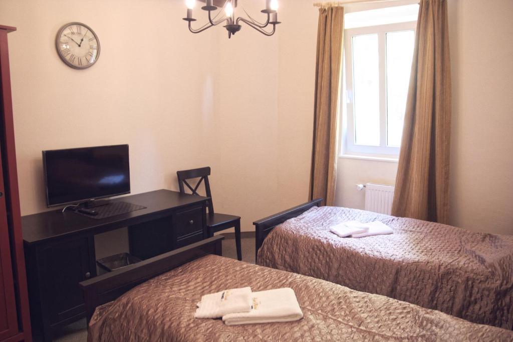 Двухместный (Двухместный номер «Комфорт» с 2 отдельными кроватями), Hotel St.Michael