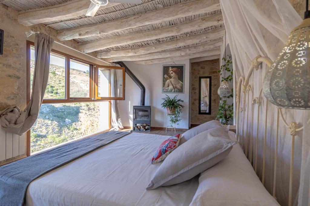 Casa rural Vall de Gallinera con Chimenea, piscina y jacuzzi DIANIA photo 3
