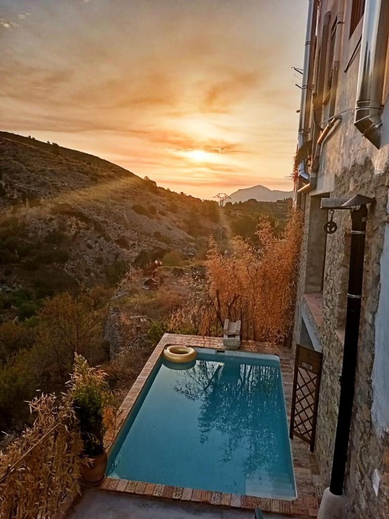 Casa rural Vall de Gallinera con Chimenea, piscina y jacuzzi DIANIA photo 4