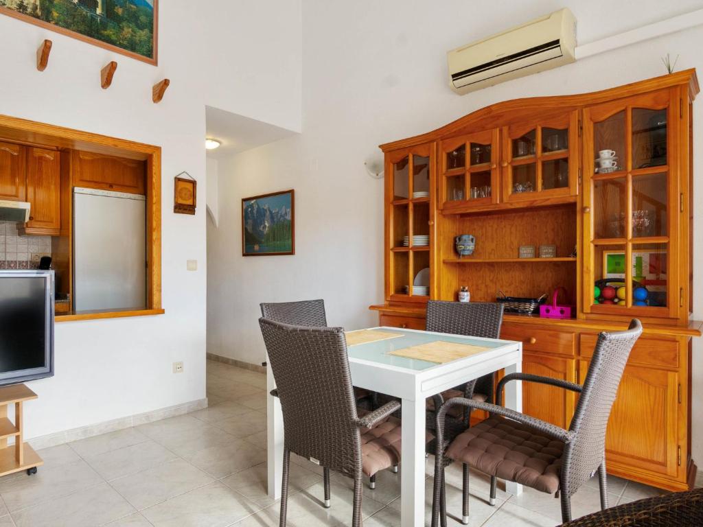 Apartment Residencial El Pinar by Interhome photo 3