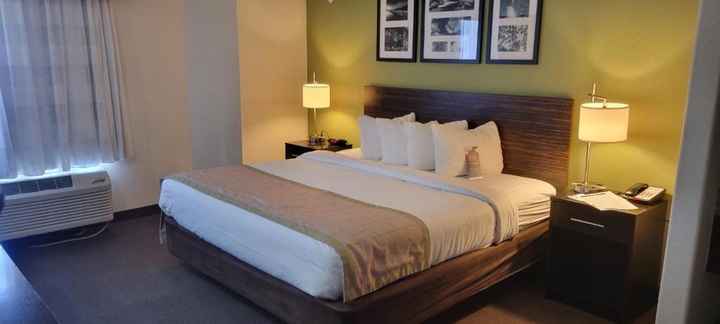 Baymont by Wyndham Pueblo photo 3