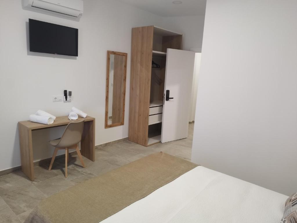 Hotel El Duende photo 1
