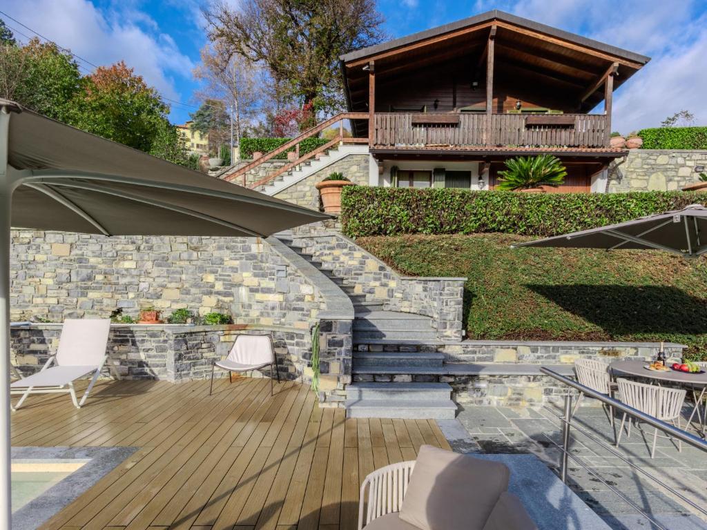 Chalet Il Poggio del Castagno by Interhome photo 4