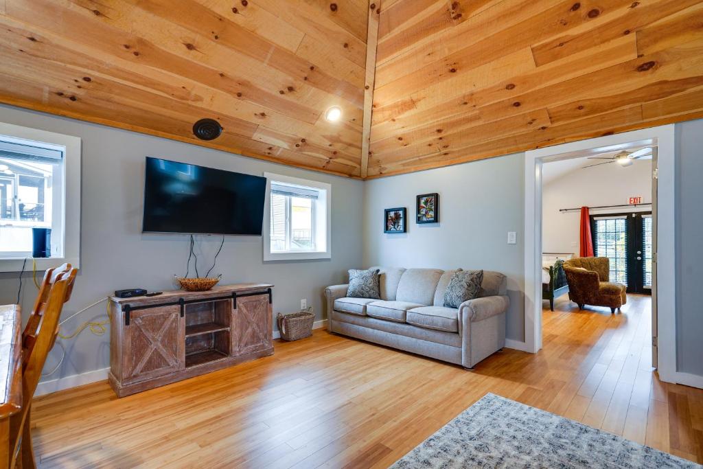 Cozy Ohio Home with Patio and Buckeye Lake Access! photo 3