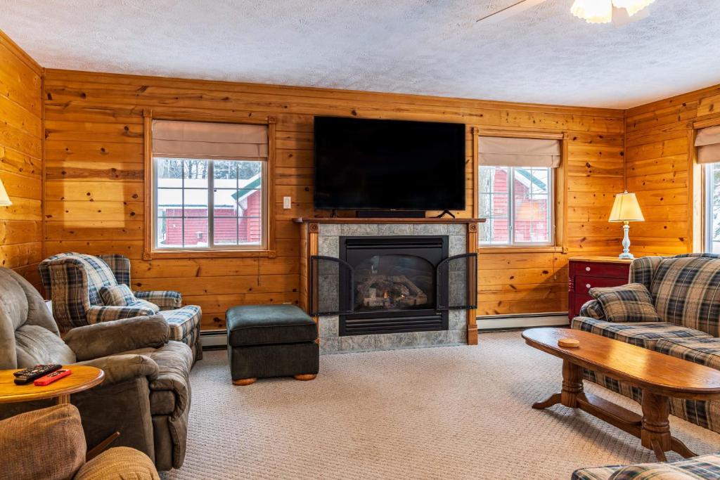 Lake Manistee Lodge Ski & Snowmobile Hideout photo 4