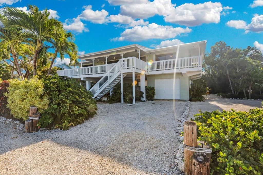 Harbor House photo 1