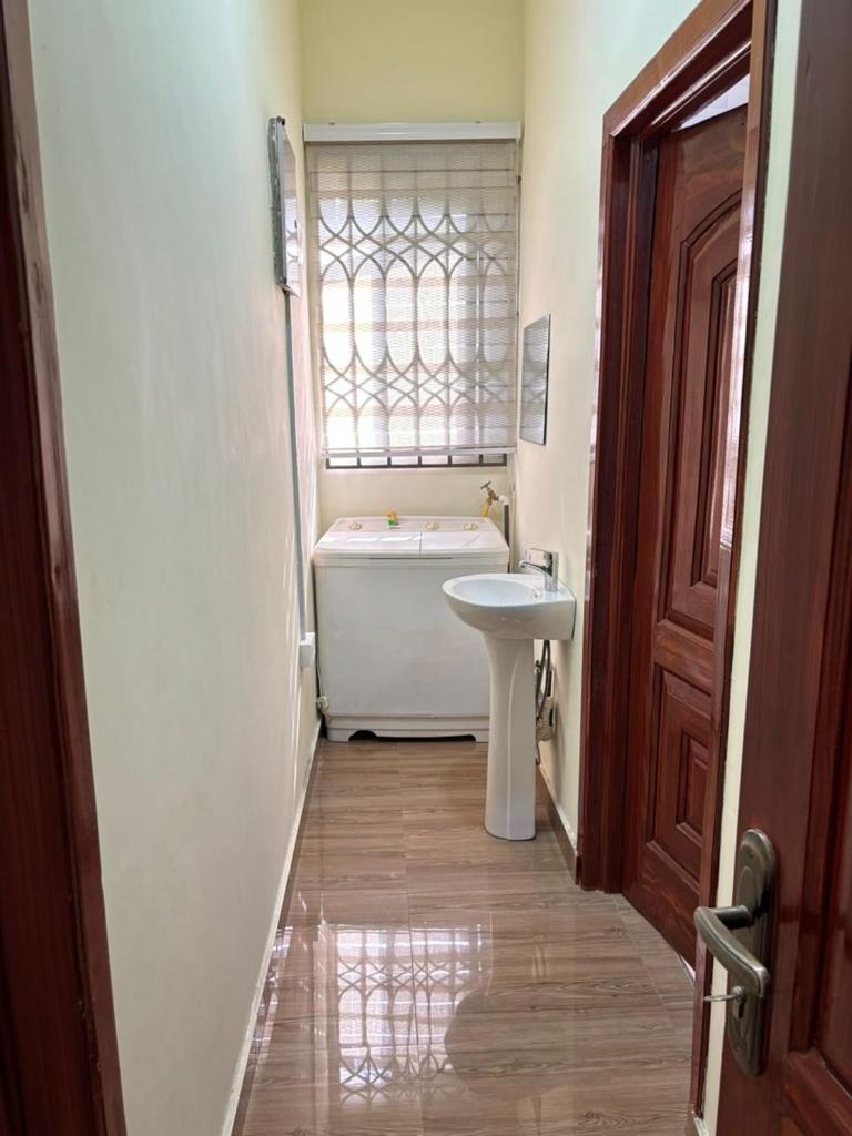 MatKay 3 bedroom House photo 2