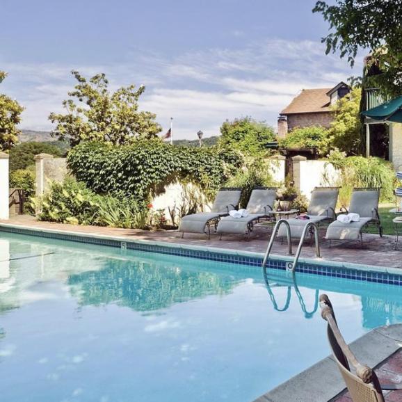 Maison Fleurie, A Four Sisters Inn photo 1