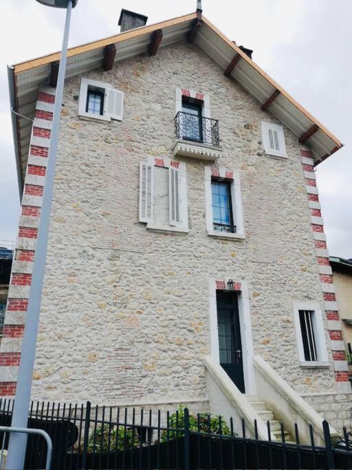 T2 Cosy dans une maison -jardin photo 4