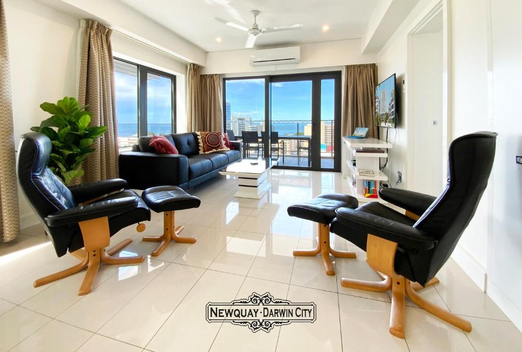"NEWQUAY" Ideal Location & Views at PenthousePads photo 2