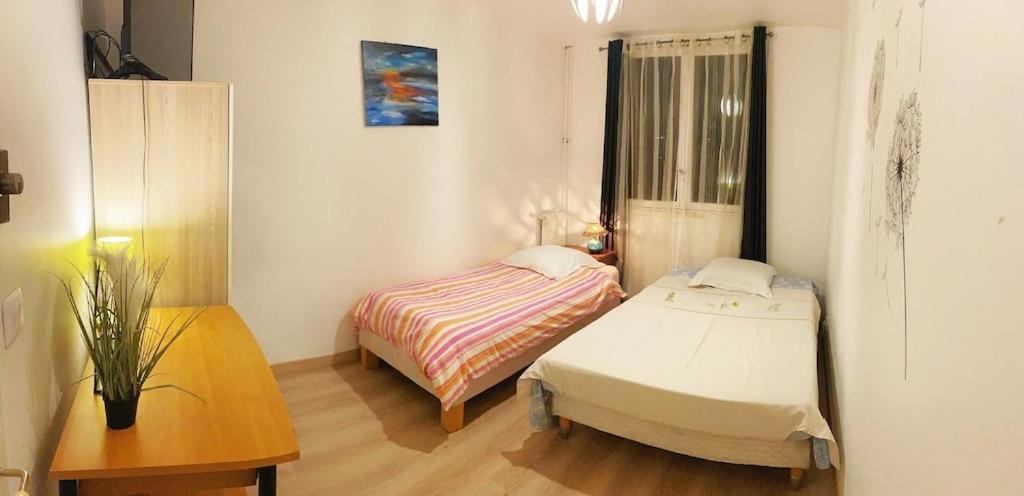 Cosy appartement 20 minutes for Eiffel Tower photo 2