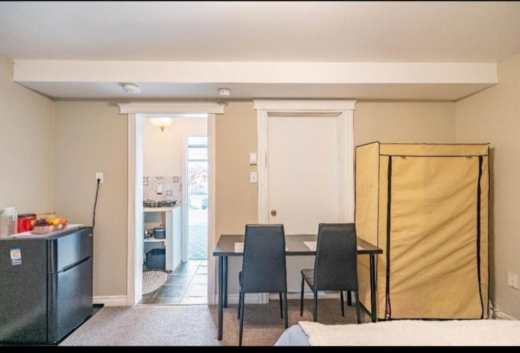 Triple K Cozy Private Suite in Portland Estate photo 1