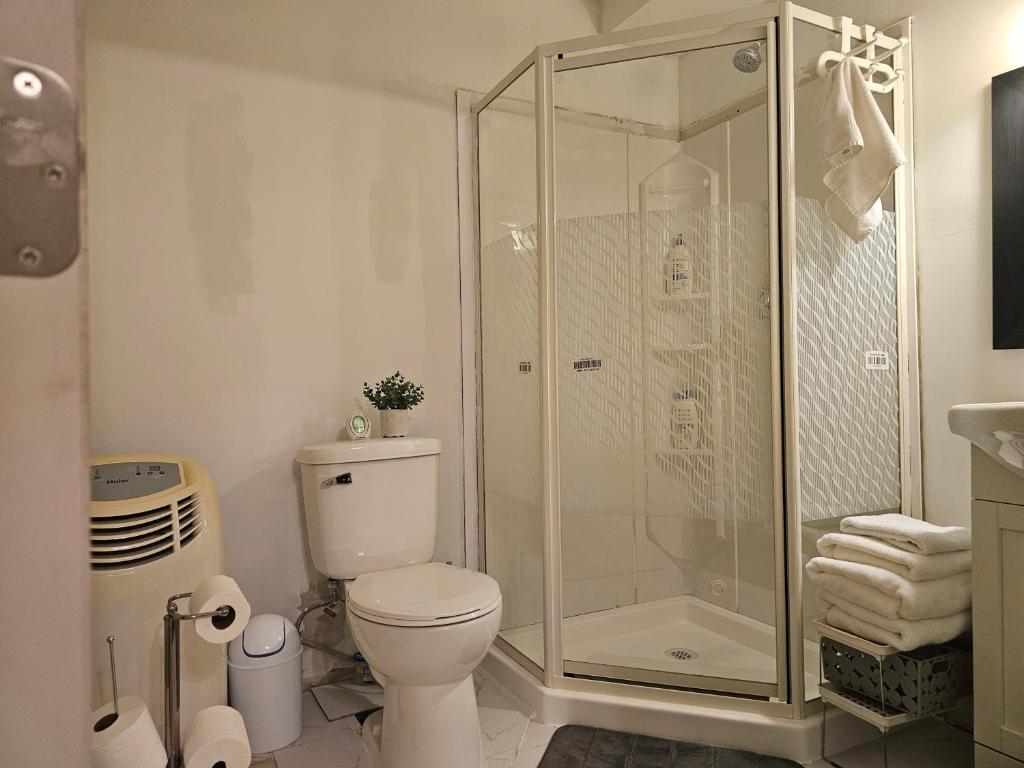 Triple K Cozy Private Suite in Portland Estate photo 2