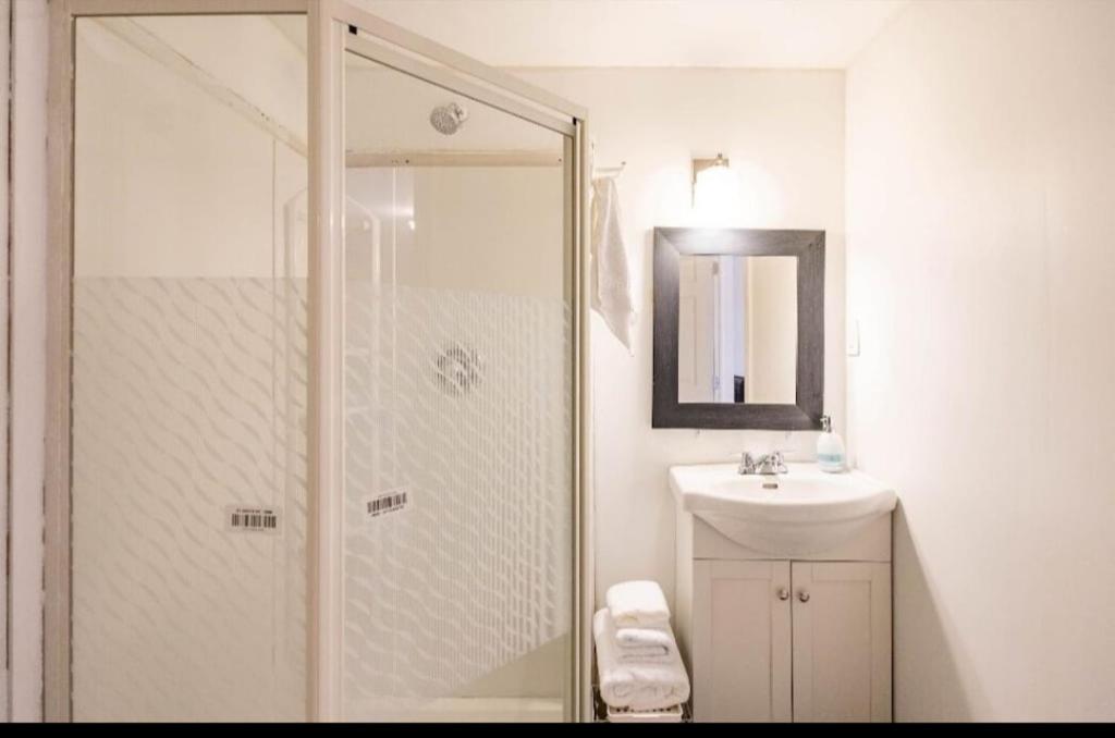 Triple K Cozy Private Suite in Portland Estate photo 3