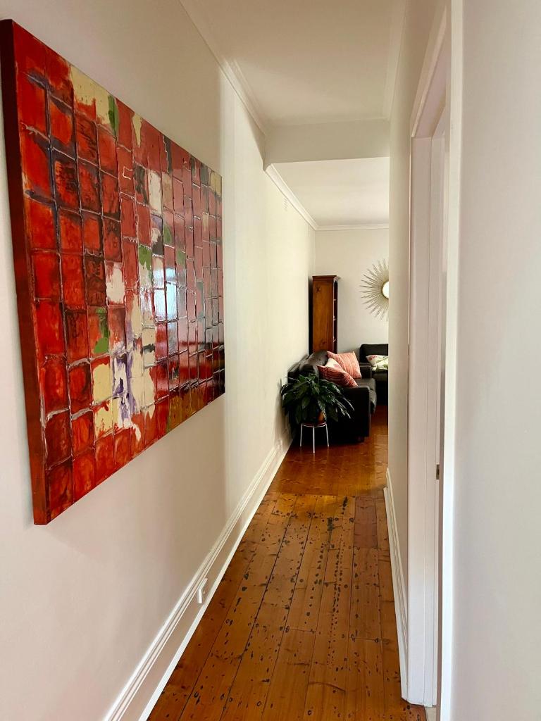 Lovely Victorian Terrace - Entire home photo 2
