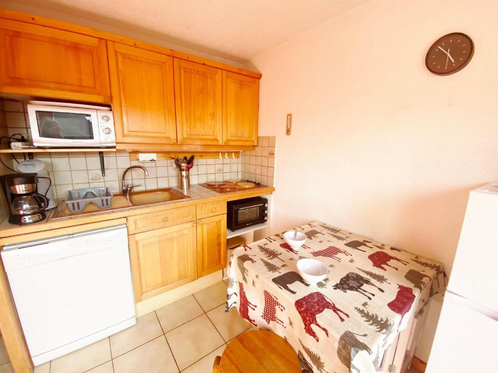 Appartement Morillon Village, 2 pièces, 6 personnes - FR-1-412-88 photo 1