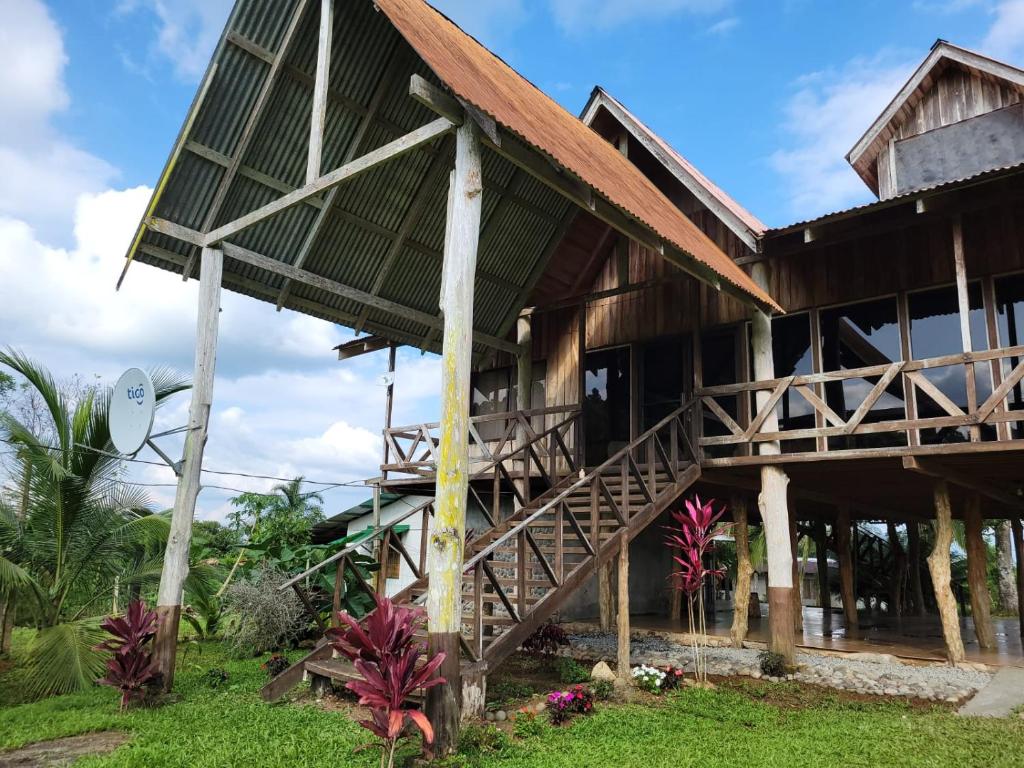 My Country House Paradise, Rio Celeste! photo 1
