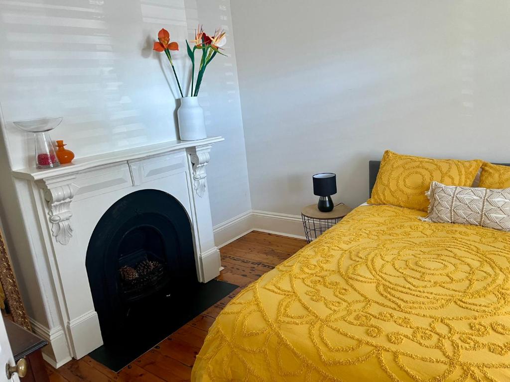 Lovely Victorian Terrace - Entire home photo 4