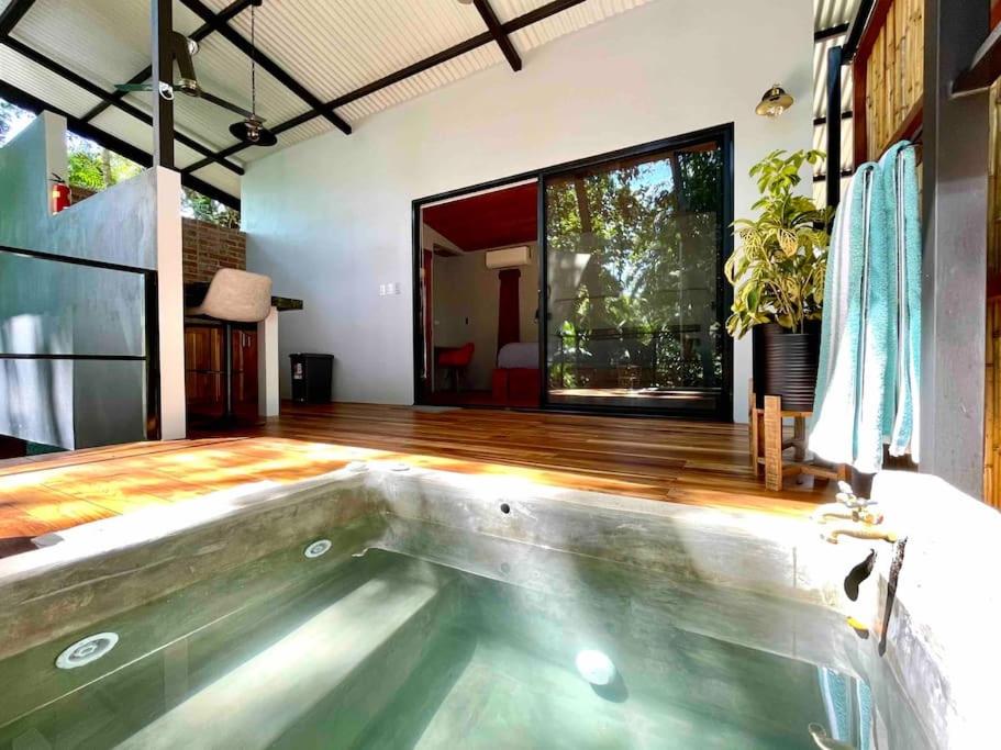 Industrial Studio with private Jacuzzi photo 2