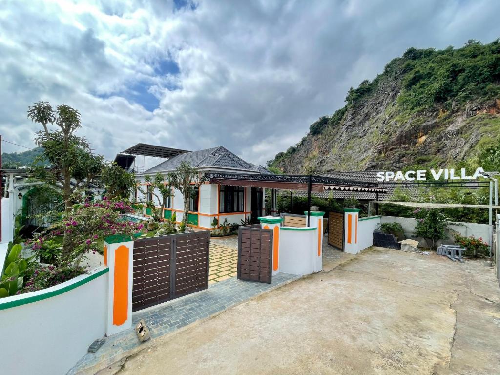 Space Villa - Mộc Châu