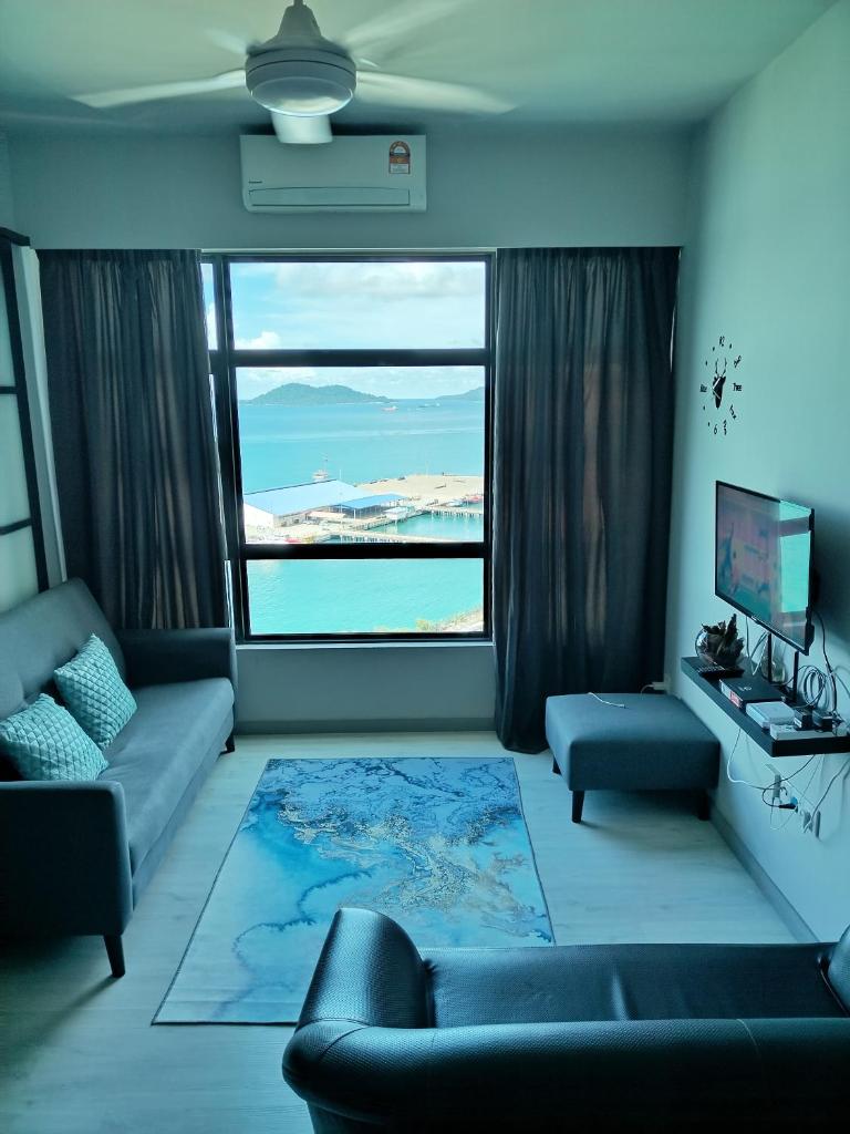 ArasTwo JQ Homestaykk LEVEL 22 SEAVIEW photo 3