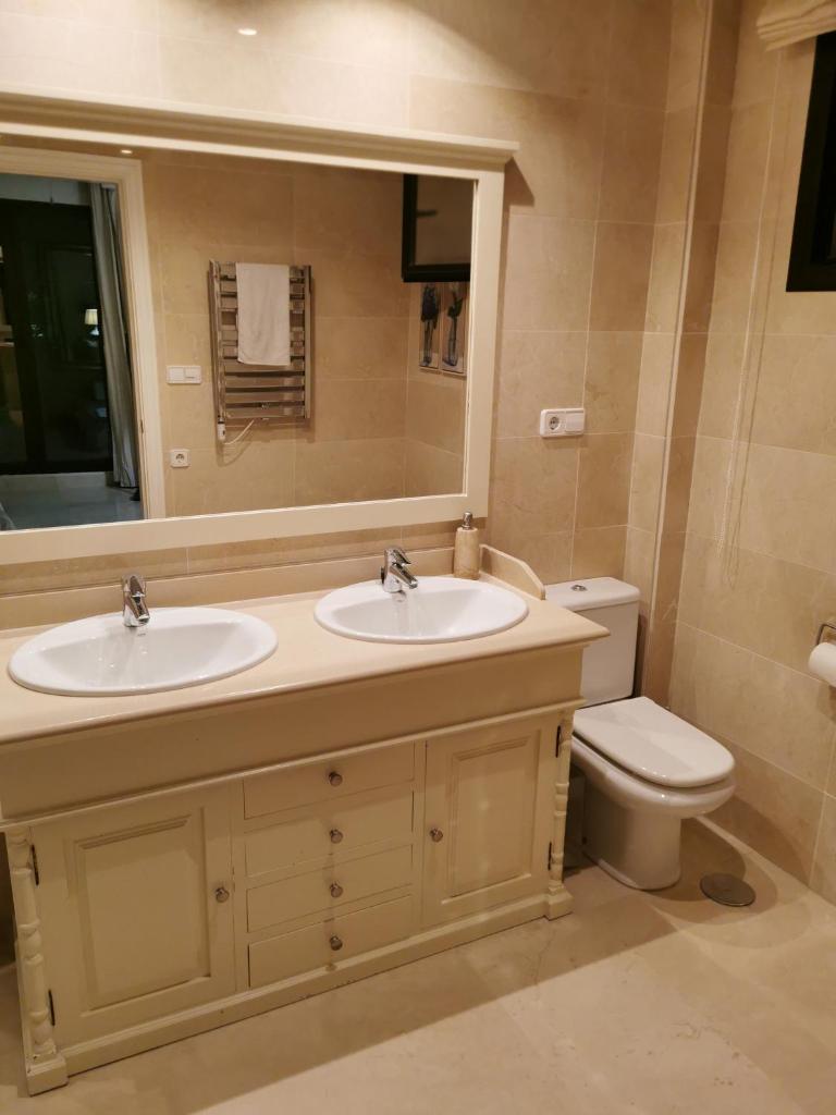 Marbella Luxury Boutique apartment in exclusive frontline golf development in a gated community with all facilities in walking distance photo 1