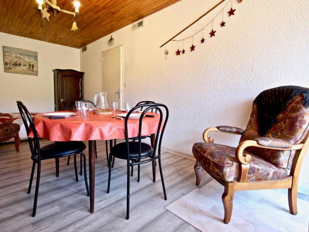 Appartement Chamrousse, 2 pièces, 6 personnes - FR-1-549-49 photo 1