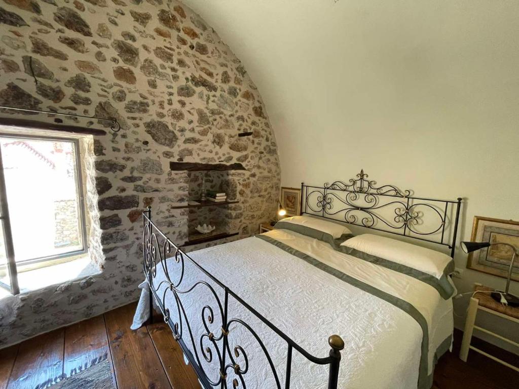 Vincenzo’s room in a tower/ Green photo 4