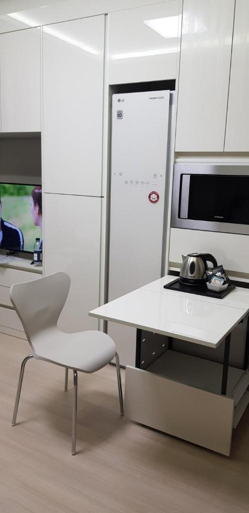 The Mark Sokcho Residence #16 Level photo 1