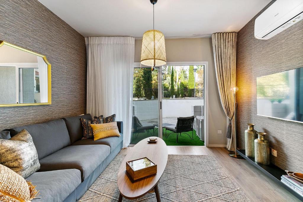 Phaedrus Living Modern Heights Luxury Townhouse