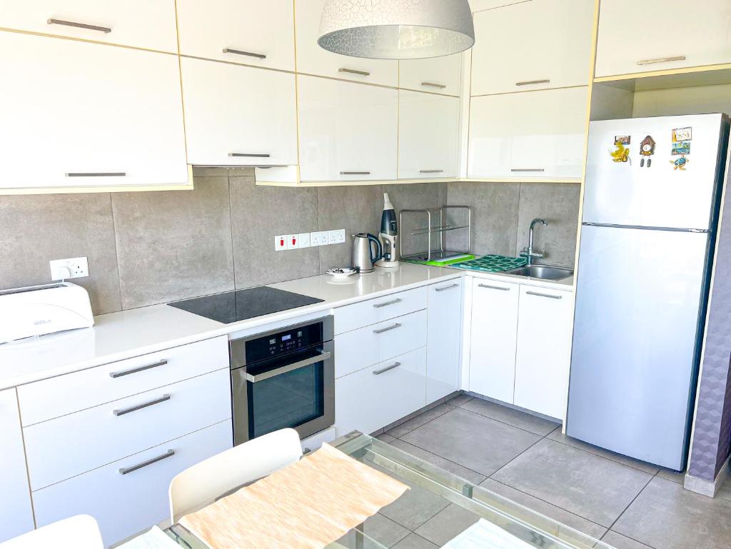 Panoramic Sea View Apt - 2bed photo 3
