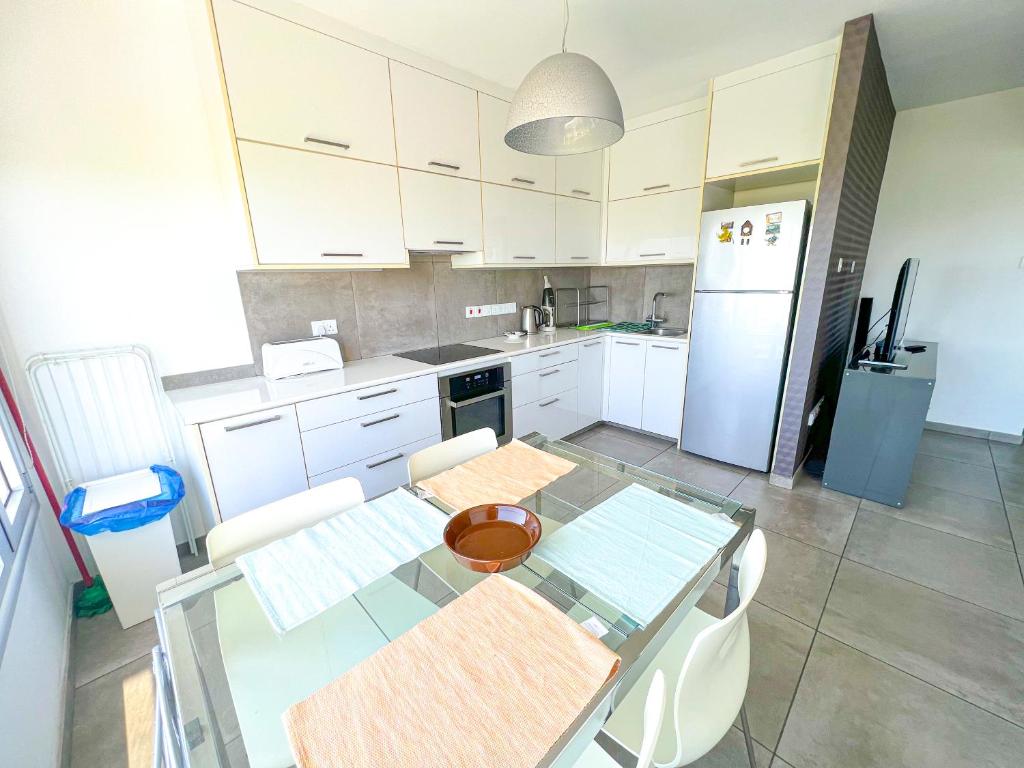Panoramic Sea View Apt - 2bed photo 4