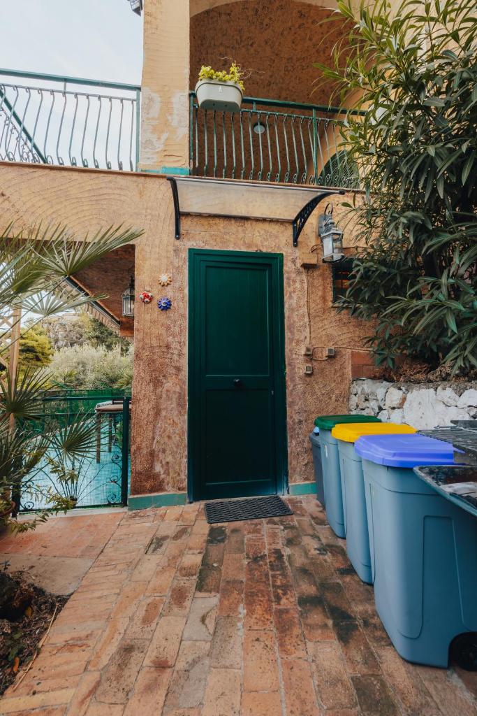 Monia beach house photo 4