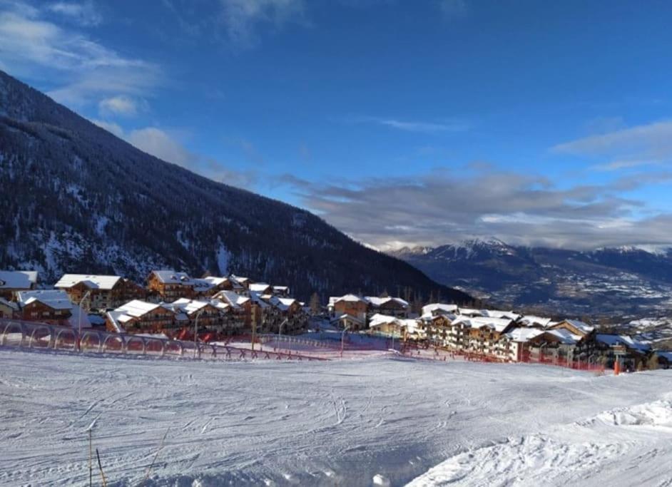 Appartement Les Orres 1800 au pied des pistes photo 3