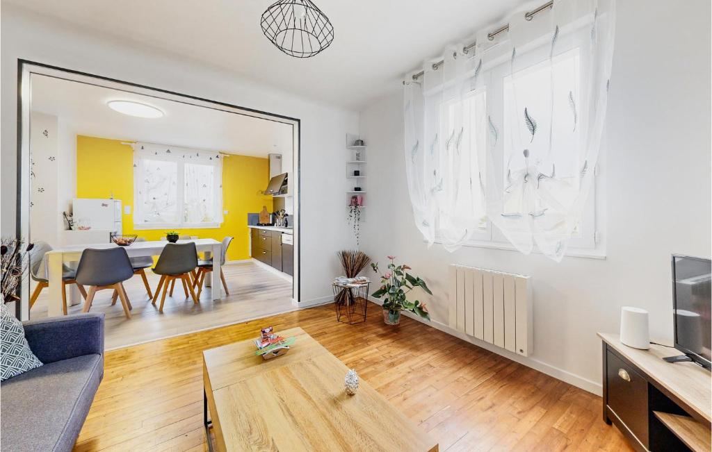 Amazing Home In La Gacilly With Wi-fi photo 2