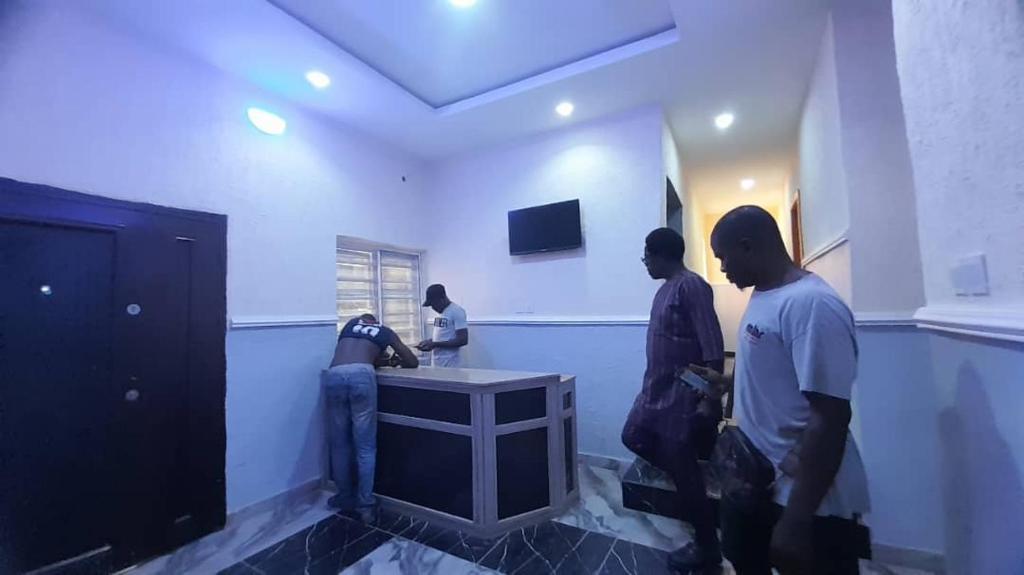 Eniks international Hotel photo 4