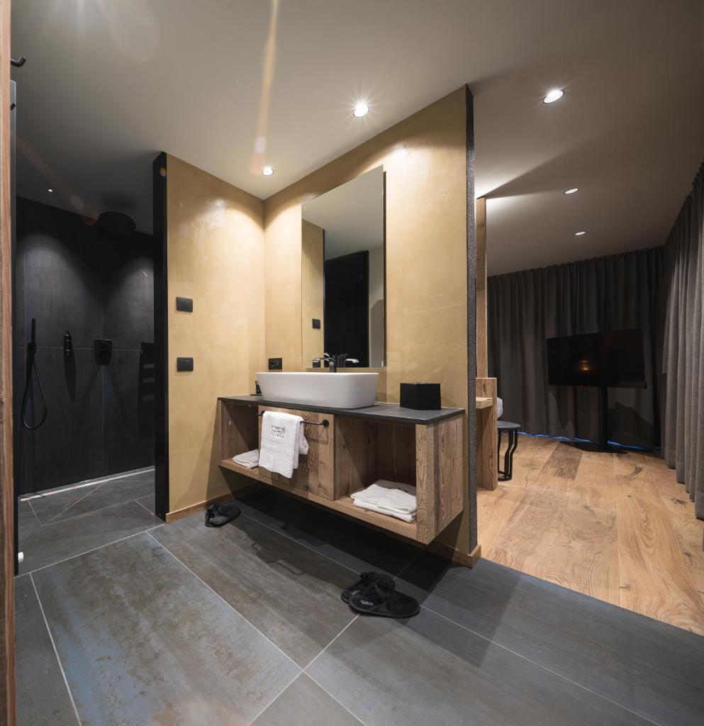 DOLOMITI EXCLUSIVE YOUR MOUNTAIN SUITE photo 2