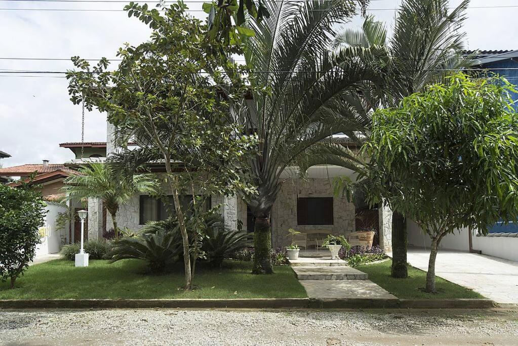 Casa confortável e ampla com piscina e bilhar! photo 4