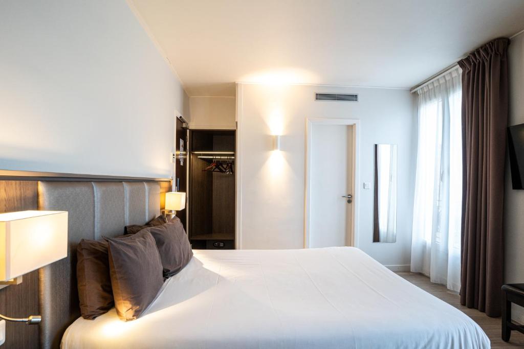 Hotel de Flore - Montmartre photo 1
