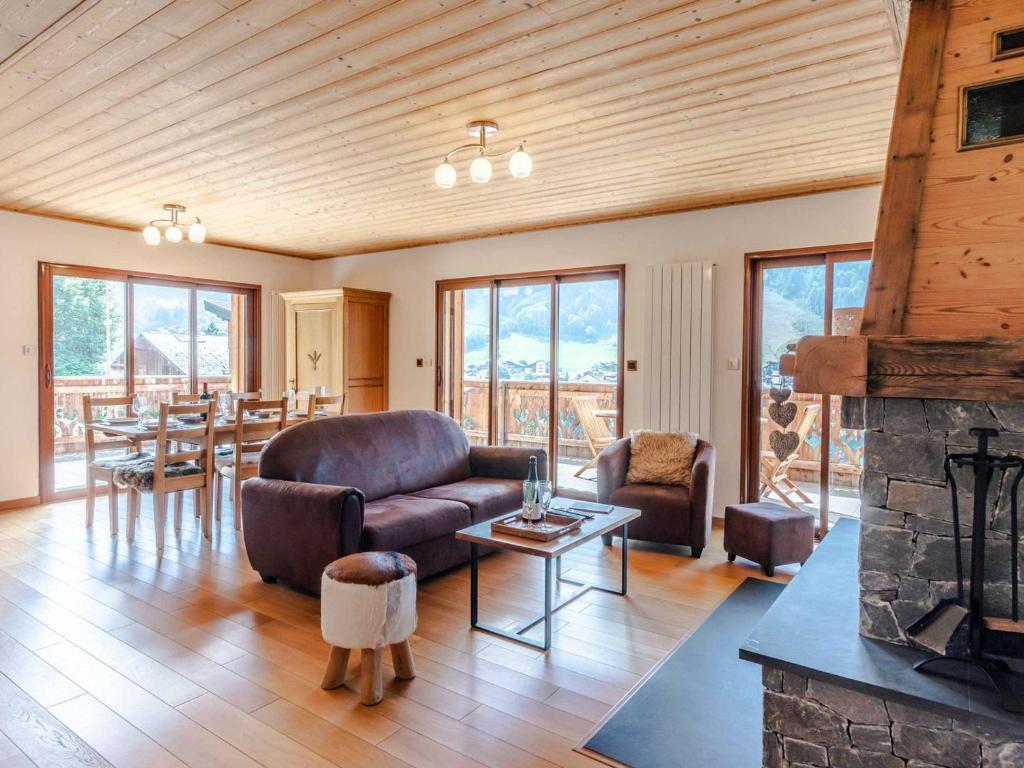 Appartement Morzine, 3 pièces, 6 personnes - FR-1-754-32 photo 2