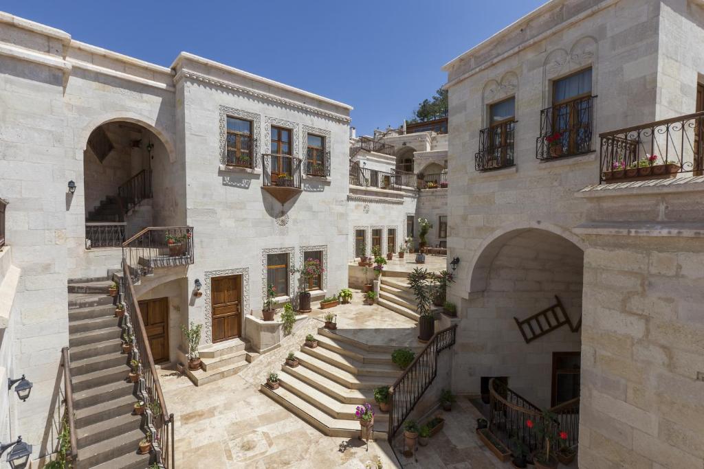 Magic Cave House photo 2