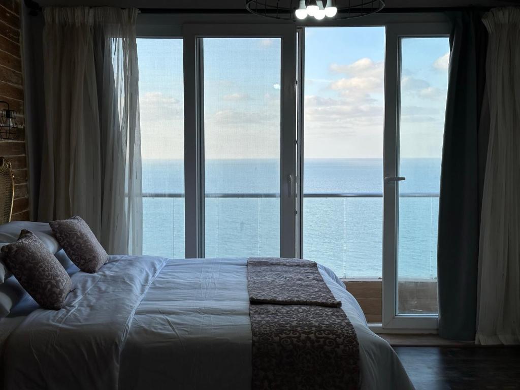 Sea View Cabin photo 2