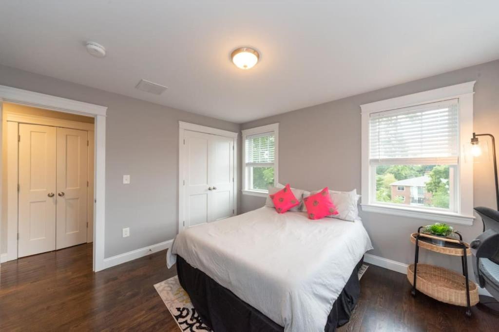 Ultra-Luxurious Home near Boston (Pet-Friendly) photo 4
