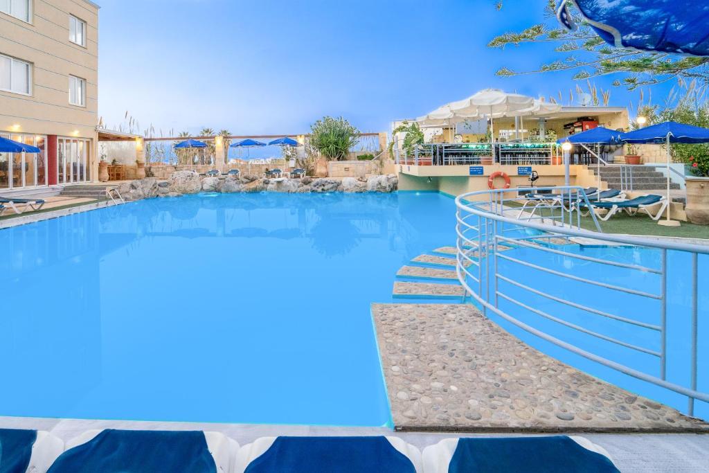 Futura Hotel photo 1