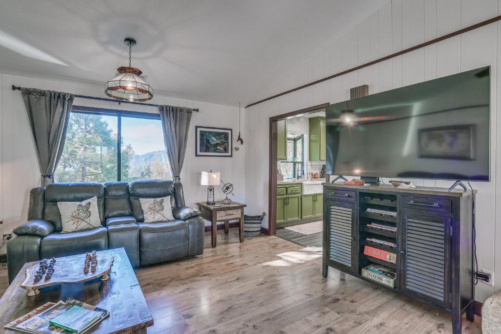 Mountain Home Near Yosemite with Well-Being Retreat! photo 4