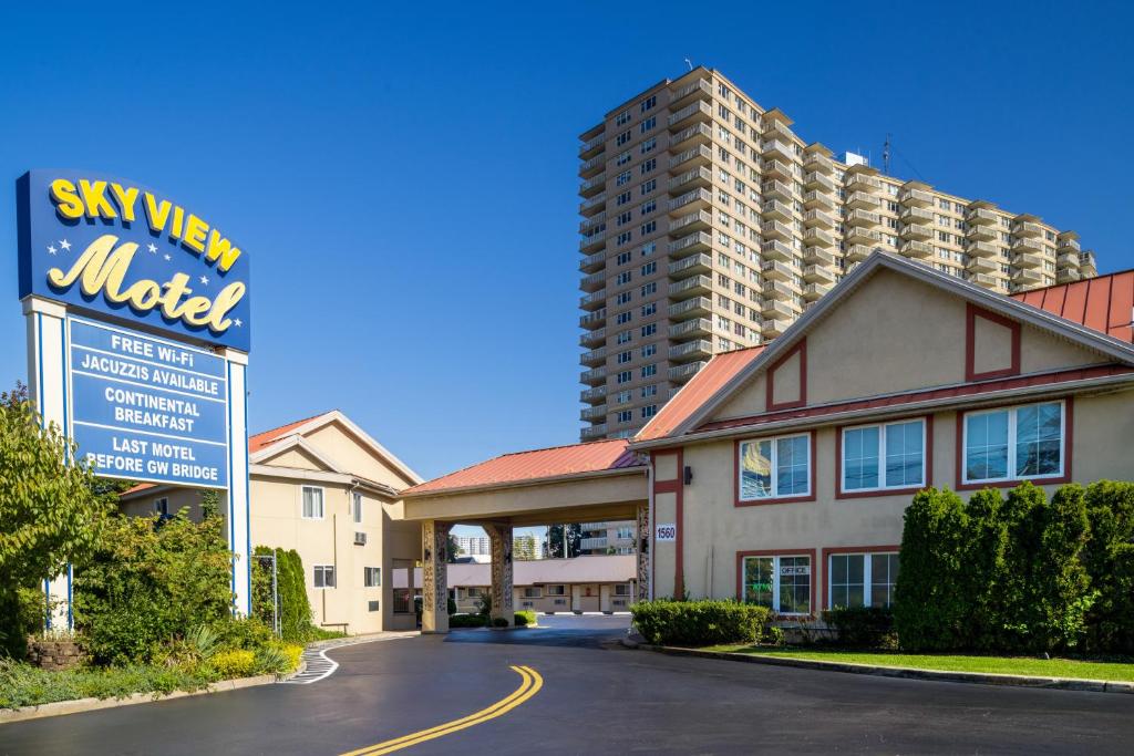 Skyview Motel image